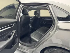 2022 Geely Emgrand 4th Gen 1.5L CVT Premium — фото 13