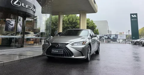 2022 Lexus ES 200 Excellence