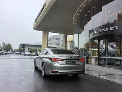 2022 Lexus ES 200 Excellence — фото 14