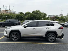 2023 Toyota Wildlander 2.0L 2WD Luxury Plus — фото 3