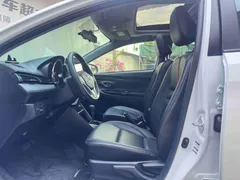 2022 Toyota Yaris L Zhixuan X 1.5L CVT Premium, белый — фото 2