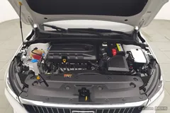 2022 Geely Emgrand 4th Gen 1.5L CVT Premium, белый — фото 7