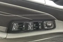 2022 Geely Emgrand 4th Gen 1.5L CVT Premium, белый — фото 12