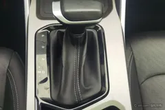 2022 Geely Emgrand 4th Gen 1.5L CVT Premium, белый — фото 17