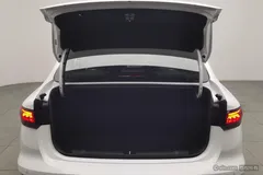 2022 Geely Emgrand 4th Gen 1.5L CVT Premium, белый — фото 20