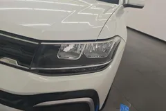 2023 Volkswagen Tacqua 1.5L AT Fashion, белый — фото 2