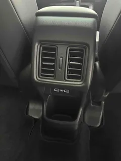 2023 Honda Vezel 1.5L CVT Tech, белый — фото 18