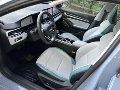 2023 Geely Emgrand 1.5L CVT Luxury Champion 4th Gen — фото 5