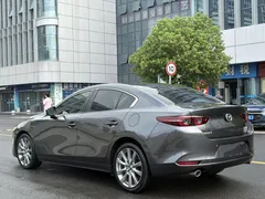 2023 Mazda Mazda3 2.0L AT — фото 9