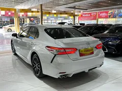 2021 Toyota Camry 2.0S Fashion, белый — фото 15