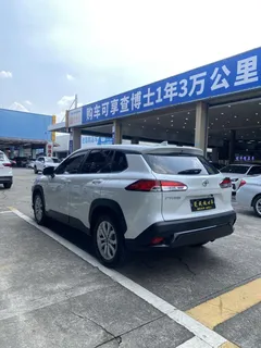 2022 Toyota Frontlander 2.0L CVT Elite, белый — фото 13