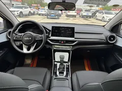 2021 Kia Cerato 1.5L CVT Fashion, белый — фото 4