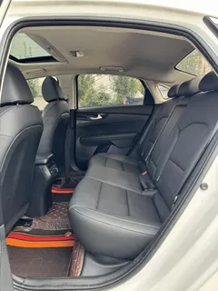 2021 Kia Cerato 1.5L CVT Fashion, белый — фото 6