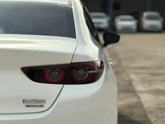 2023 Mazda Mazda3 2.0L AT, белый — фото 10