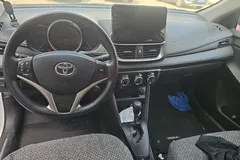 2022 Toyota Yaris L Zhixuan X 1.5L CVT Leading Plus, белый — фото 13