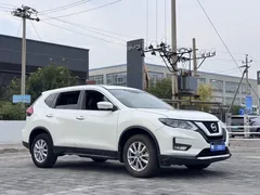 2022 Nissan X-Trail 2.0L 2WD Premium, белый — фото 3
