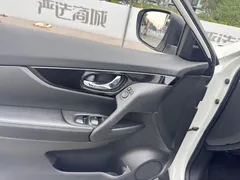 2022 Nissan X-Trail 2.0L 2WD Premium, белый — фото 15