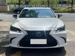 2021 Lexus ES 200 Excellence, белый — фото 2