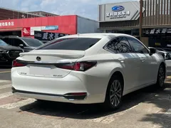 2021 Lexus ES 200 Excellence, белый — фото 7