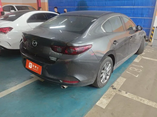 2021 Mazda Mazda3 2.0L AT
