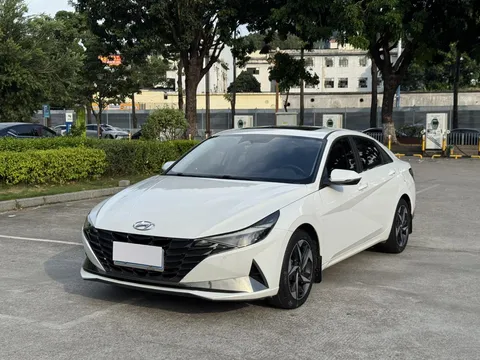 2022 Hyundai Elantra 1.5L CVT GLX Elite