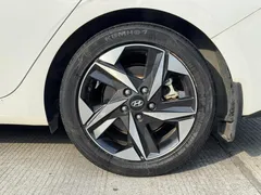 2022 Hyundai Elantra 1.5L CVT GLX Elite, белый — фото 16