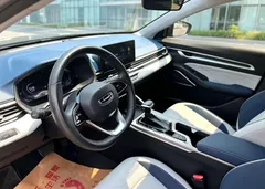 2022 Geely Emgrand 4th Gen 1.5L CVT Flagship — фото 4