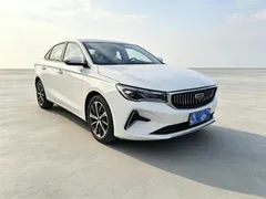2022 Geely Emgrand 4th Gen 1.5L CVT Flagship, белый — фото 3