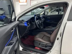 2023 Toyota C-HR 2.0L Comfort, белый — фото 7