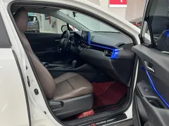 2023 Toyota C-HR 2.0L Comfort, белый — фото 13