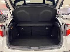 2023 Toyota C-HR 2.0L Comfort, белый — фото 17