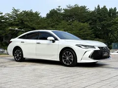 2023 Toyota Avalon 2.0L CVT, белый — фото 3