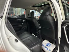 2021 Toyota RAV4 2.0L CVT 4WD Fashion Plus, белый — фото 7