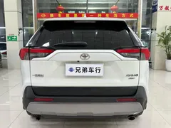 2021 Toyota RAV4 2.0L CVT 4WD Fashion Plus, белый — фото 8