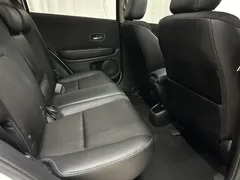 2022 Honda Vezel 1.5L CVT Pioneer, белый — фото 11