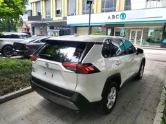 2023 Toyota RAV4 2.0L CVT 2WD, белый — фото 8