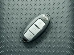 2021 Nissan Murano 2.5L XL 2WD Luxury, белый — фото 17