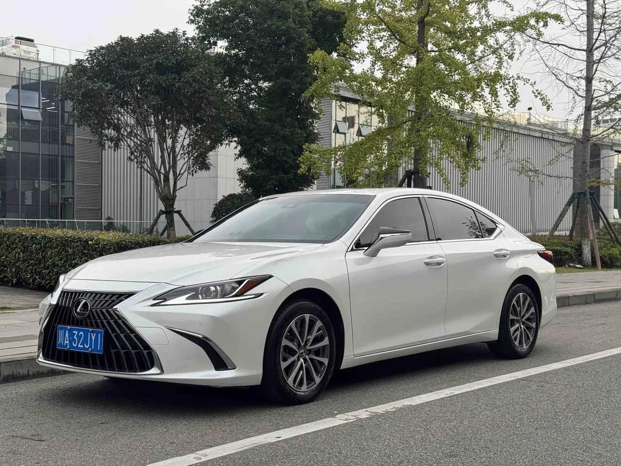 2021 Lexus ES 200 Excellence