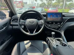 2021 Toyota Camry 2.5G Luxury — фото 18