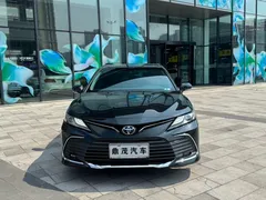 2023 Toyota Camry 2.0G Luxury, чёрный — фото 2