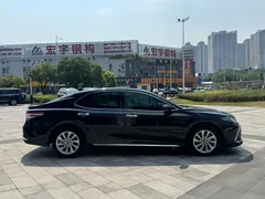 2023 Toyota Camry 2.0G Luxury, чёрный — фото 5