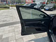 2023 Toyota Camry 2.0G Luxury, чёрный — фото 18