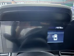 2022 Hyundai Elantra 1.5L CVT LUX Premium, белый — фото 5
