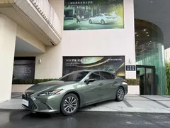 2022 Lexus ES 200 Excellence, зелёный — фото 1