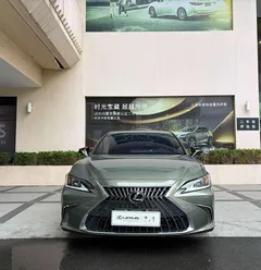 2022 Lexus ES 200 Excellence, зелёный — фото 3