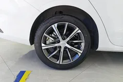 2023 Geely Emgrand 4th Gen 1.5L CVT Premium Champion, белый — фото 5