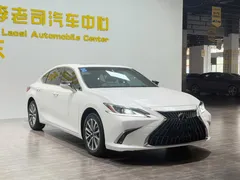 2021 Lexus ES 200 Excellence, белый — фото 3