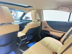 2021 Lexus ES 200 Excellence, белый — фото 11