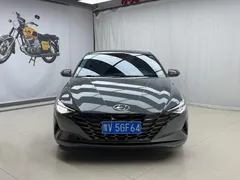 2022 Hyundai Elantra 1.5L CVT LUX Premium — фото 2