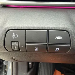 2022 Hyundai Elantra 1.5L CVT LUX Premium — фото 9